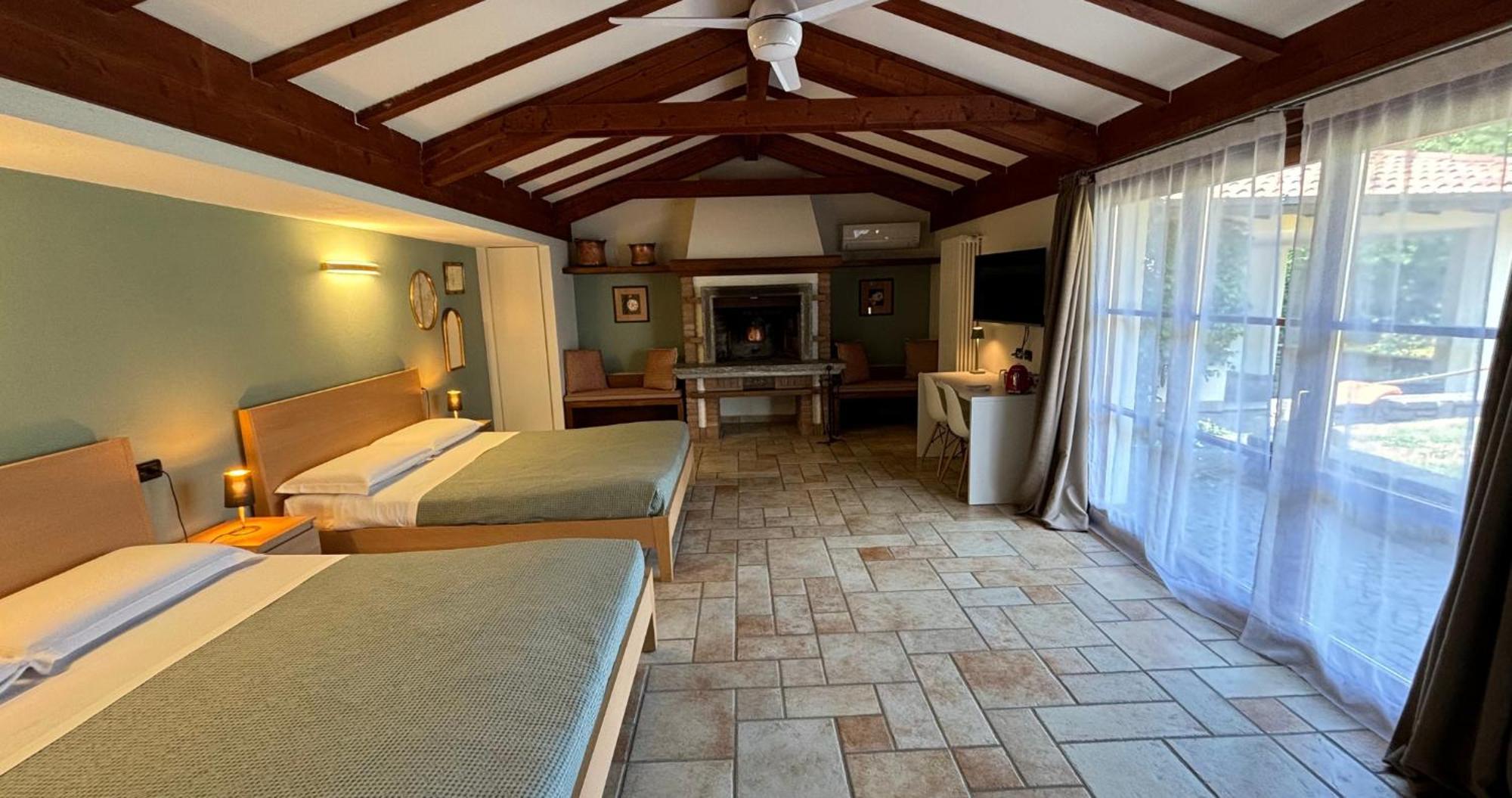 Casa Ceruti Bed & Breakfast Villa Guardia